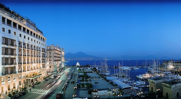 Grand Hotel Vesuvio Neapel