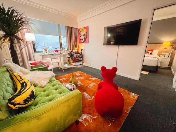 Macau Hotel S